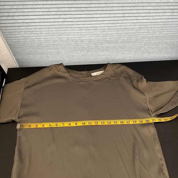 Ann Taylor LOFT Green Satin Crew Neck Long Sleeve Button Back Career Top Medium - Picture 10 of 11